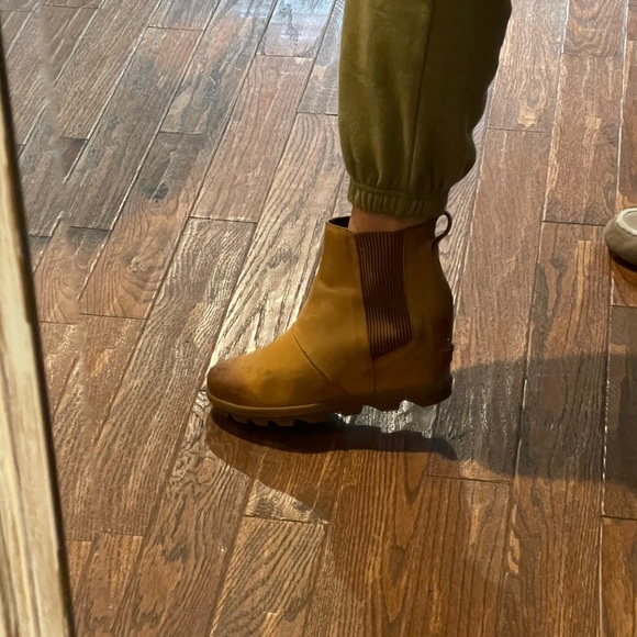 Sorel Joan of Arctic Chelsea wedge bootie size 8.5 women’s - Picture 5 of 5